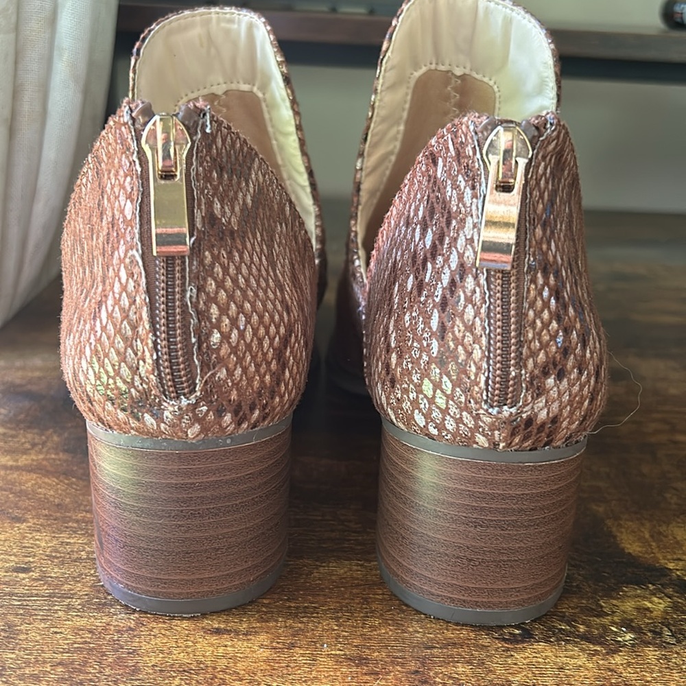 ANDREW GELLER Friona Snakeskin Booties - Picture 6 of 9